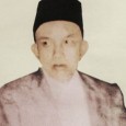 Kiai Muhammad Syamsuri bin Dahlan (1906-1988) Jejak Pribadi Yang Bercahaya Ia adalah salah seorang ulama’ yang sholih, zuhud, wira’i dan egaliter Kyai Syamsuri, seorang tokoh yang cukup berjasa dalam syiar Islam, ia adalah pendiri Pondok Pesantren...