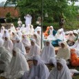 THOHAROH : OMPOL BAYI PERTANYAAN Bambang Isnadi Assalamu’alaikum Sarung Pakdhe aku,terkena ompol bayi yang belom makan apa-apa selin ASI, lantas buat sholat tanpa dibersihkn… Apakah sah…? Syukron JAWABAN Masaji Antoro Wa’alaikumsalam Sebelum...