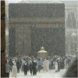 Suatu ketika Sayyid ‘Alawi bin Abbas al-Maliki duduk dalam halaqahnya di Masjidil Haram. Dan di lain sudut, duduk pula Syaikh ‘Abdur Rahman as-Sa’di, pengarang sebuah kitab tafsir. Banyak pula orang...